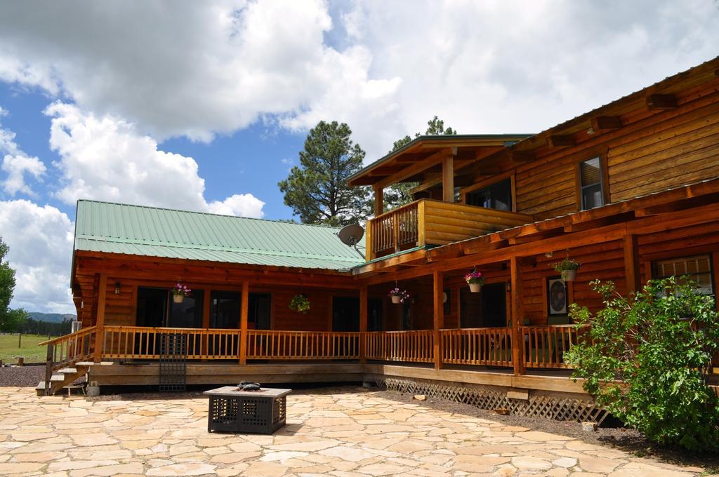 פגוסה ספרינגס Elkwood Manor Bed & Breakfast מראה חיצוני תמונה